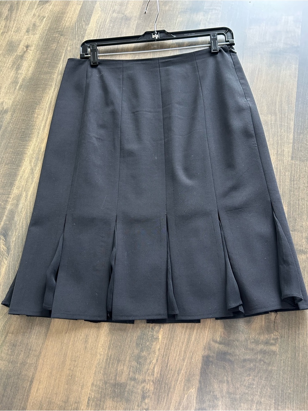 Elie Tahari Black A-Line Pleated Panel Skirt